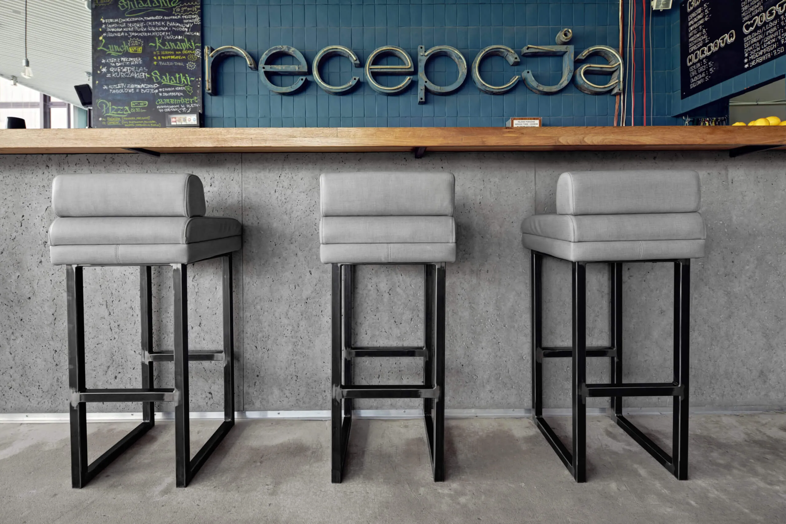 Architectural concrete — commercial spaces Forum Przestrzenie / Kraków