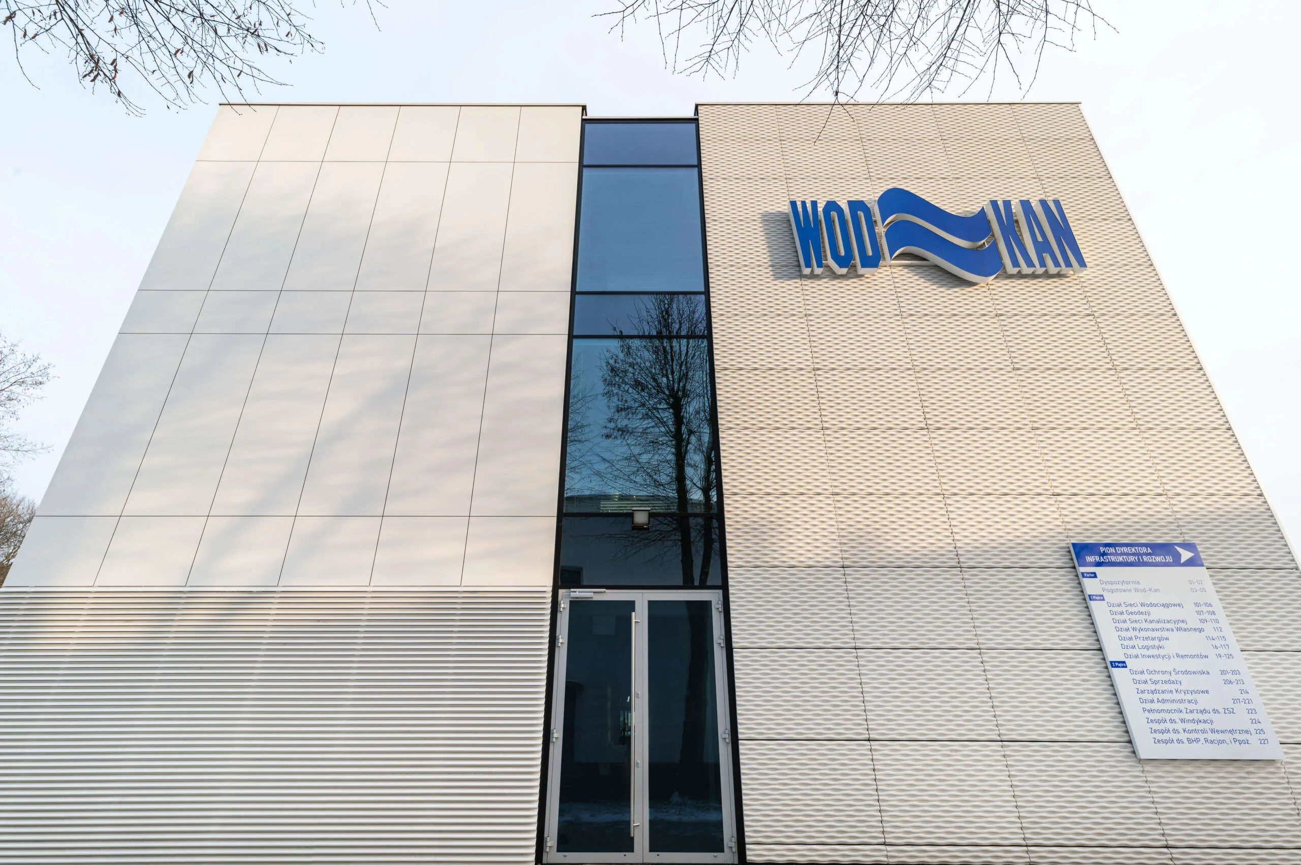 Beton architektoniczny — elewacja PWiK / Olsztyn